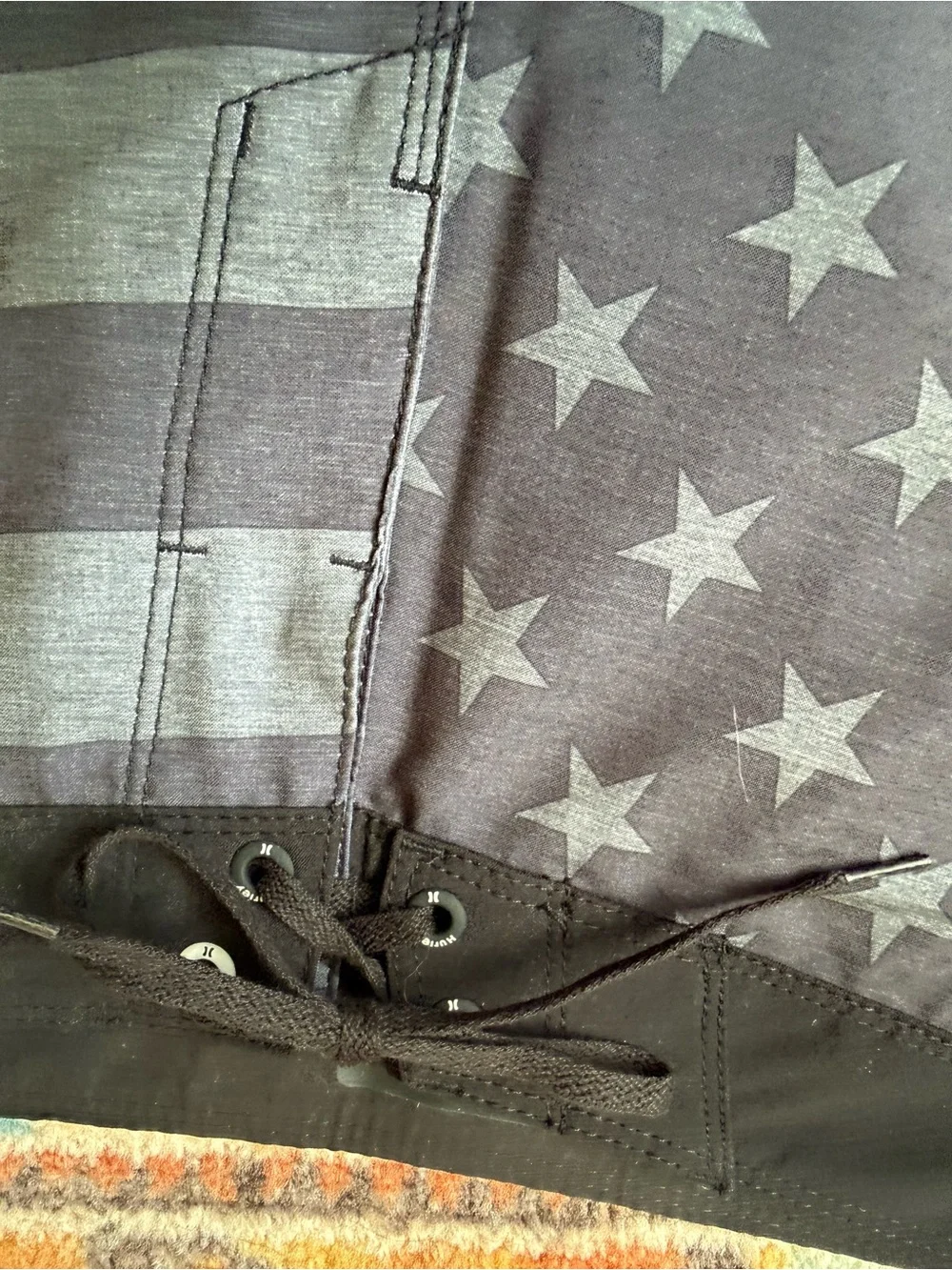 NWT Men’s Hurley black & gray American flag swim shorts